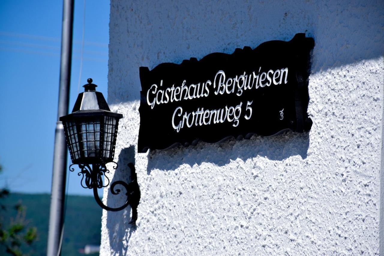 Hotel Bergwiesen - Zimmer Mit Balkon Oder Terasse Lohr Екстериор снимка