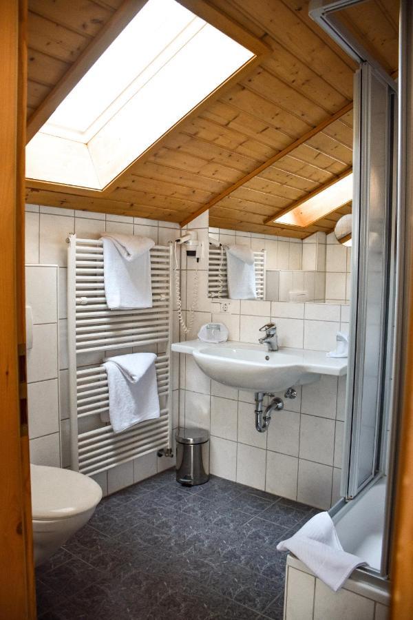 Hotel Bergwiesen - Zimmer Mit Balkon Oder Terasse Lohr Екстериор снимка